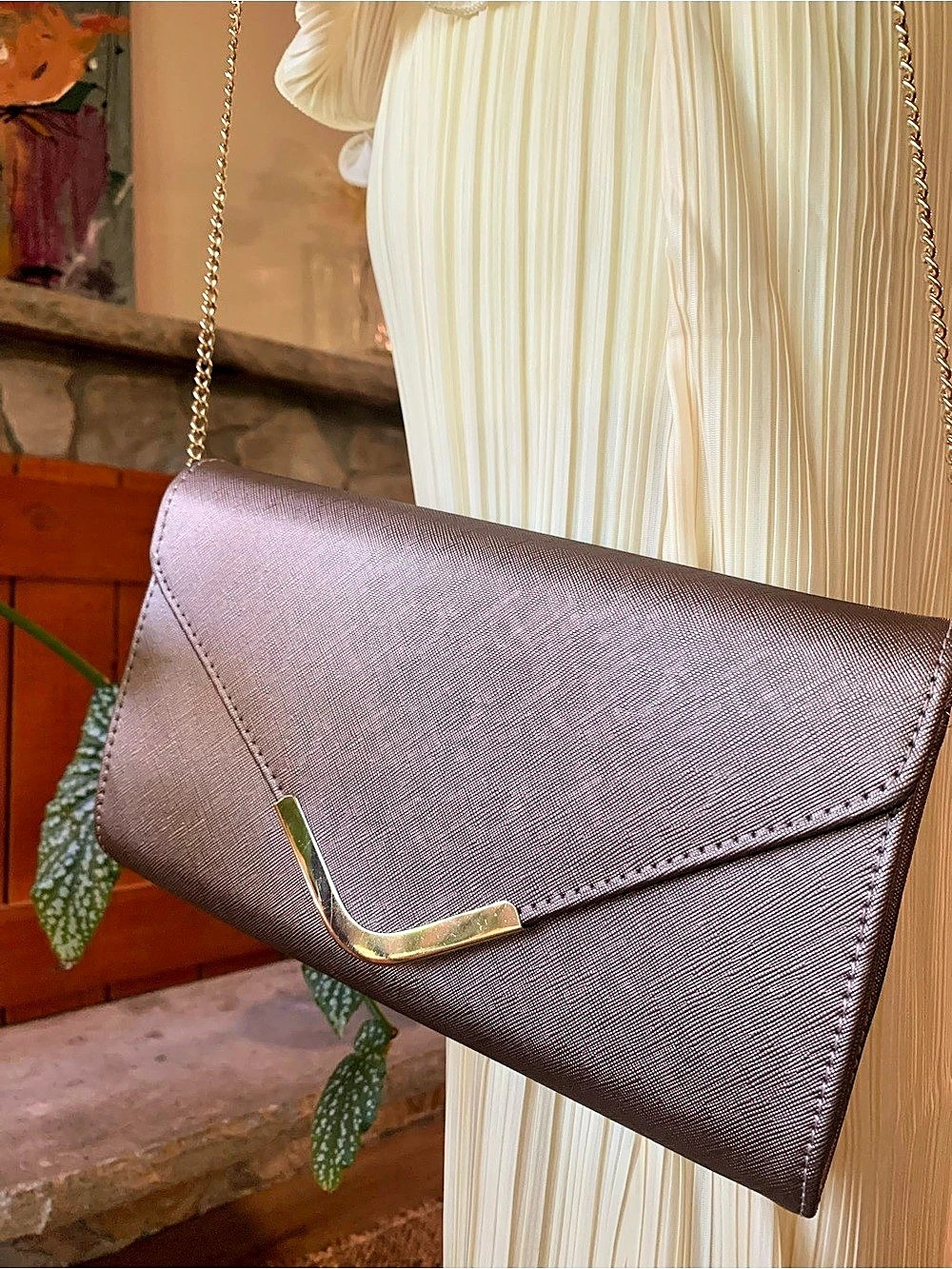 Charlotte Russe Chain Envelope Clutch in Pink Like New